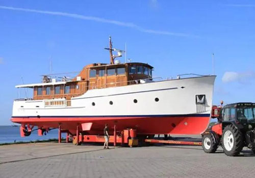 游艇搬運機的維護和保養(yǎng)周期及成本是多少？